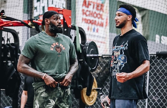 泳的新星 泳的新星