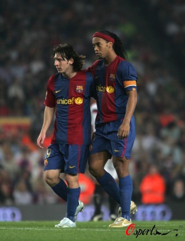 似乎每一年 似乎每一年