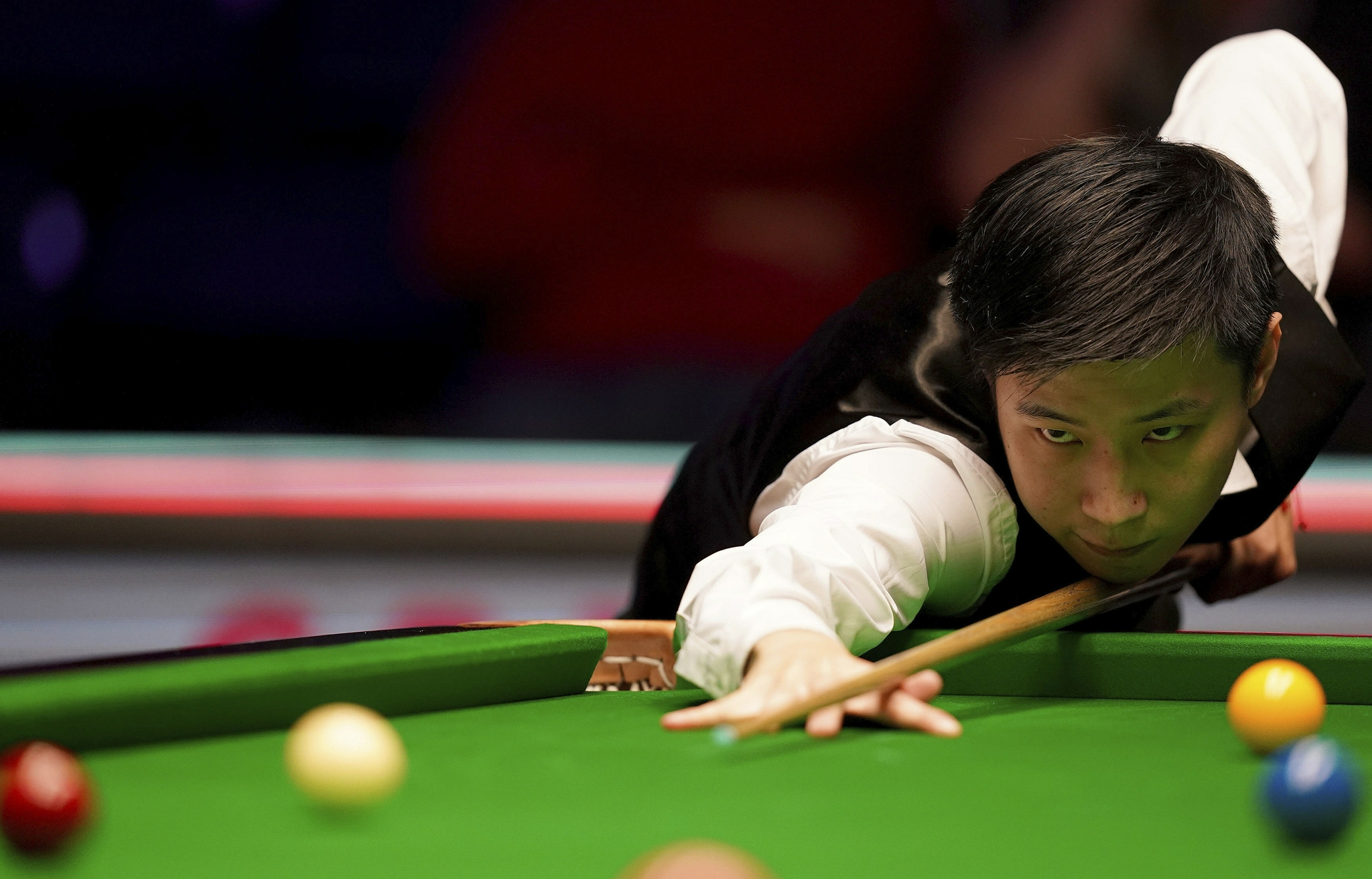 也展示了他 也展示了他